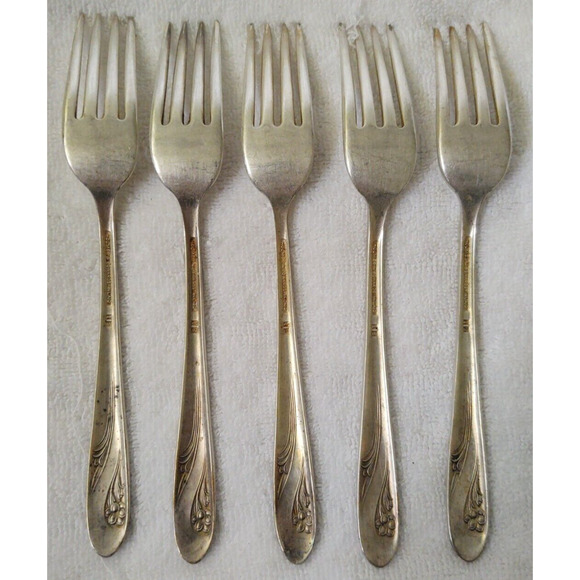 Holmes & Edwards Silverplate Silverware Romance Pattern Dinner Forks 5 Pieces - Picture 2 of 5